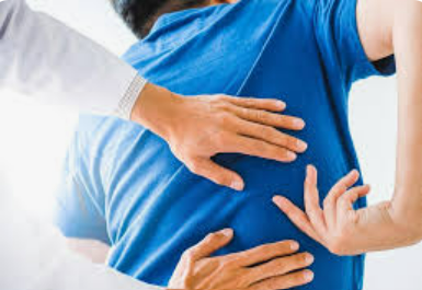 Read more about the article Back Pain Specialist: Best 11 Ways to Choose One